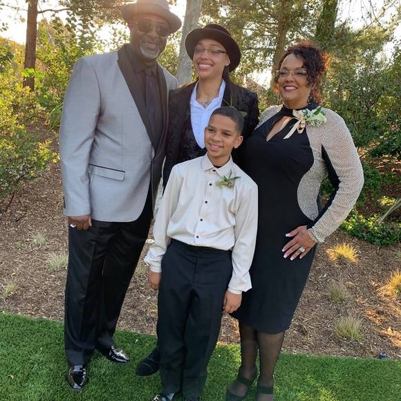 Meet your Posher, Robin - Picture 1 of 1